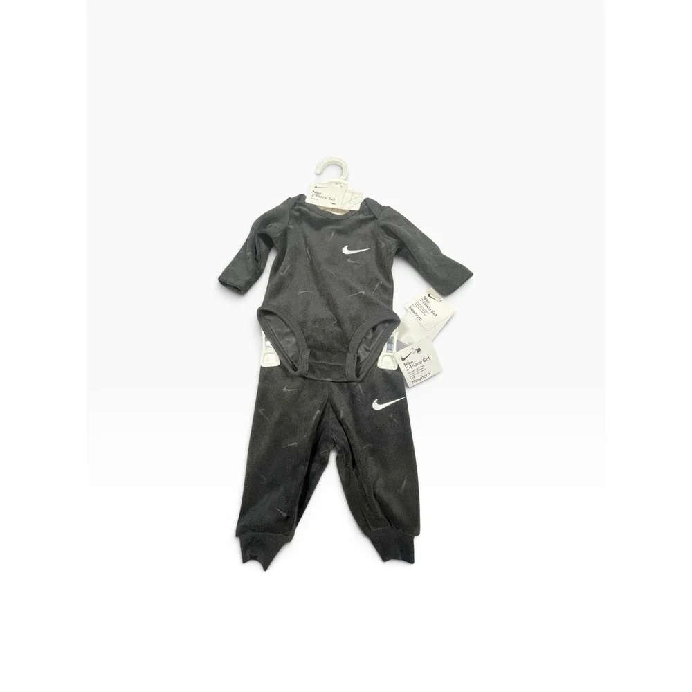 Nike 2-Piece Set Newborn NB Fir Black Velour Bodysuit and Pants 56M388-F1J New